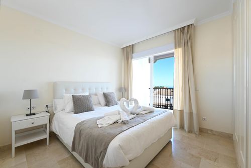 Las Palmeras 473 Wonderful and comfortable apartment with communal pool in Mijas Costa, Andalusia, Spain for 4 persons. The apartment is situated in a resort, in a coastal, hilly and residential area, close to a golf course, 3 km from Playa de Calahonda beach and 3 km from La Cala de Mijas....