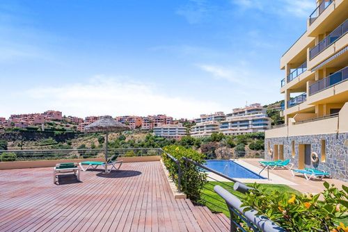 Campos del Mar 341 Beautiful and comfortable apartment in Mijas Costa, Andalusia, Spain with a communal pool for 6 persons. The apartment is situated in a hilly, rural and residential area....