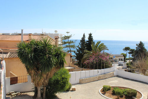 Algas Charmante maison rustique avec piscine commune à Moraira, Costa Blanca, Espagne, pour 6 personnes. La maison est située dans une zone résidentielle proche de la plage et à 1 km de la mer....