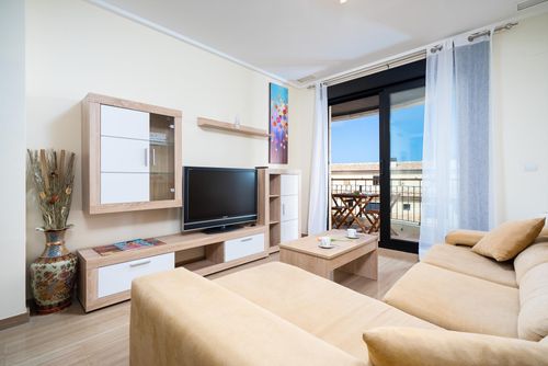 Amalia Beautiful and cheerful apartment with communal pool in Jávea, Costa Blanca, Spain for 2 persons. The apartment is situated in a residential beach area, close to restaurants and bars, shops and supermarkets, at 1 km from La Grava, Puerto, Jávea beach and at 1 km from Mediterráneo, Jávea....