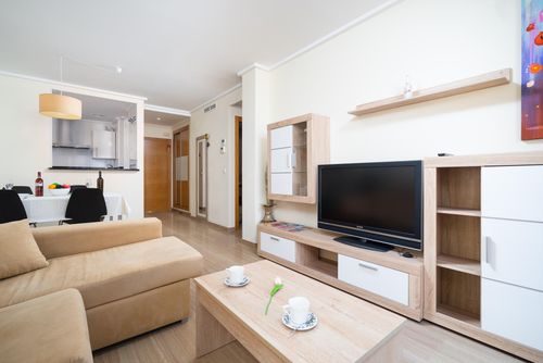 Amalia Hermoso y alegre apartamento en Xàbia, Costa Blanca, España con piscina comunitaria para 2 personas. El apartamento está situado en una zona residencial de playa, cerca de restaurantes y bares, tiendas y supermercados, a 1 km de la playa La Grava, Puerto, Xàbia y a 1 km del Mediterráneo, Xàbia....