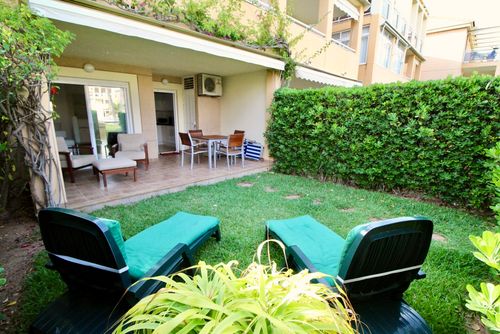 La Rosaleda 71 by homeprive Apartment mit gemeinschaftlichem Pool in Denia, Costa Blanca, Spanien für 4 Personen. Das Apartment befindet sich in einem Wohngebiet am Strand, in der Nähe von Restaurants und Bars, Supermärkten und einem Tennisplatz, und ist 200 m vom Strand entfernt....