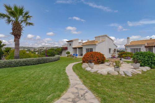 House Casa Lucy: Moraira, Costa Blanca, Spain. Balcony / terrace and Car parking (Covered)