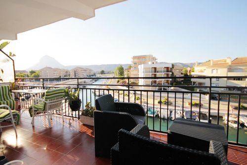 Venecia Prachtig en comfortabel appartement in Xàbia, Costa Blanca, Spanje voor 6 personen. Het appartement is gelegen dichtbij restaurants en bars, winkels en supermarkten, en op 200 meter van het strand El Arenal....