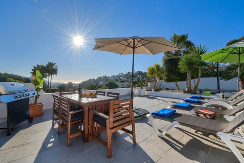 Mi Sueño Villa with private pool in Moraira, Costa Blanca, Spain for 6 people. The house is situated in a residential beach area and is 3 km from the beach....