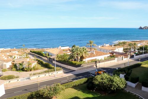 Ultramar Plus Lovely and comfortable apartment with communal pool in Javea, Costa Blanca, Spain for 4 persons. The apartment is situated in an urban beach area, close to restaurants, bars, and shops, just 25 m from Montañar II beach and 3 km from Jávea....