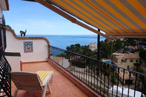 Tranquil Townhouse in Balcon al Mar Huis in Javea, Costa Blanca, Spanje met gemeenschappelijk zwembad voor 4 personen. Het huis is gelegen in een kust- en heuvelachtig gebied....