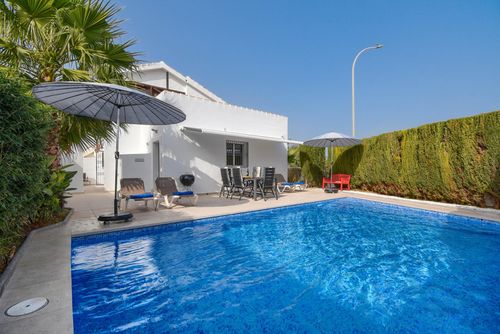 El Boticari Beautiful and comfortable house in El Verger, Costa Blanca, Spain with private pool for 6 persons. The house is situated in a residential beach area, close to restaurants and bars, 500 m from Playa L'Almadrava beach and 0....