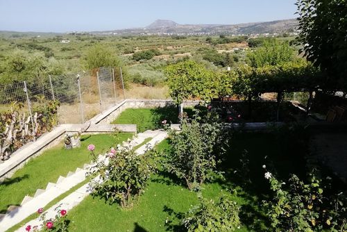 The Rose Garden Villa Location de vacances à Provarma, Chania, Grèce pour 4 personnes...