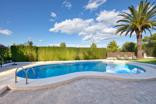 Montealegre Villa classique et confortable avec piscine privée à Javea, Costa Blanca, Espagne pour 8 personnes. La maison est située....