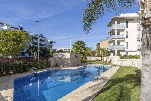 Arenal Dreams Modernes und schönes Apartment mit Gemeinschaftspool in Javea, Costa Blanca, Spanien für 6 Personen. Das Apartment befindet sich in einem Wohngebiet in Strandnähe, in der Nähe von Restaurants und Bars, Geschäften und Supermärkten, nur 200 m vom Arenal Strand entfernt....