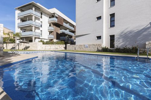 Arenal Dreams Modern and nice apartment with communal pool in Javea, Costa Blanca, Spain for 6 persons. The apartment is situated in a residential beach area, close to restaurants and bars, shops and supermarkets, and 200 m from Arenal Beach....