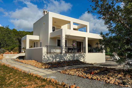 White Water Villa  med privat pool i San Carlos, Ibiza, Spanien med plads til 6 personer...