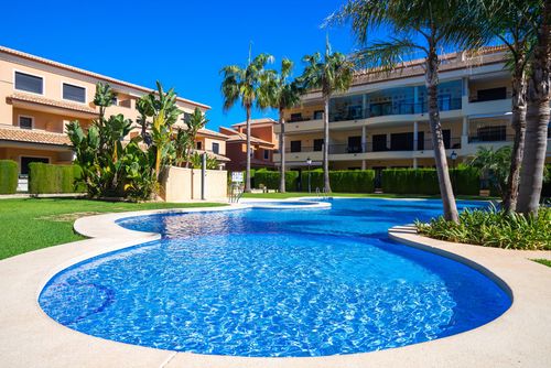 Jardines del Pla Winter Apartment in Jávea, Costa Blanca, Spanien mit Gemeinschaftspool für 6 Personen. Die Wohnung befindet sich in einer Wohnanlage am Strand und ist 1 km vom Strand El Arenal in Jávea entfernt....