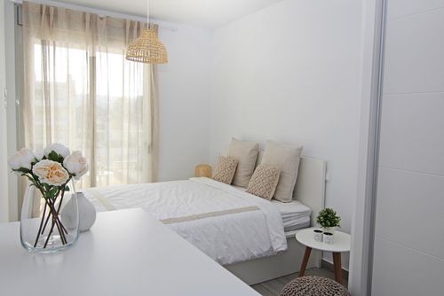 Marina Real I Modern and comfortable apartment in Denia, Costa Blanca, Spain with communal pool for 4 persons. The apartment is situated in an urban beach area and at 1 km from Marinetta Casiana beach....
