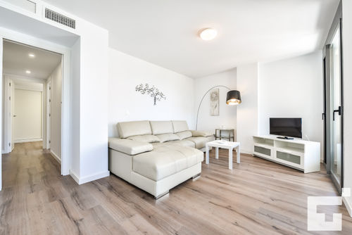 Isea 153 Bel appartement confortable avec piscine commune à Calpe, Costa Blanca, Espagne, pour 4 personnes. L'appartement est situé dans une zone urbaine proche de la plage, à proximité de restaurants et bars, de boutiques et supermarchés, et se trouve à 100 m de la plage de Playa Arenal....
