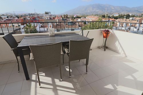 Pueblo Christina IHAPC0517 Apartamento cómodo con piscina comunitaria en Fuengirola, Andalucía, España para 5 personas. El apartamento se encuentra en una zona urbana....