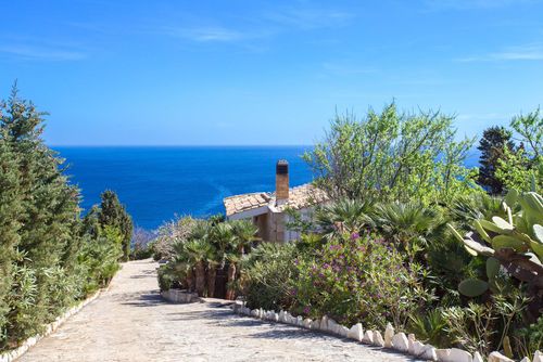 Villa Palmeto Villa in San Vito Lo Capo, Sizilien, Italien für 7 Personen. Das Ferienhaus befindet sich 500 m vom Strand San Vito Lo Capo entfernt....