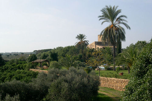 Villa Torre Canalotto Villa de luxe avec piscine privée à Selinunte, Sicile, Italie, pour 12 personnes. La villa est située dans une zone côtière et rurale, à 3 km de Castelvetrano....