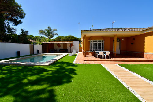 Rosalia Classic and comfortable villa with private pool in Chiclana de la Frontera, Costa de la Luz, Spain for 6 persons. The house is situated in a residential beach area, close to restaurants, bars, and supermarkets, 3 km from La Barrosa beach and 6 km from Chiclana....