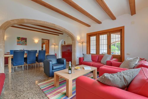 Amphora Classic and cheerful house with private pool in Javea, Costa Blanca, Spain for 10 people. The house is situated in a residential beach area and is 4 km from La Grava, Javea beach....