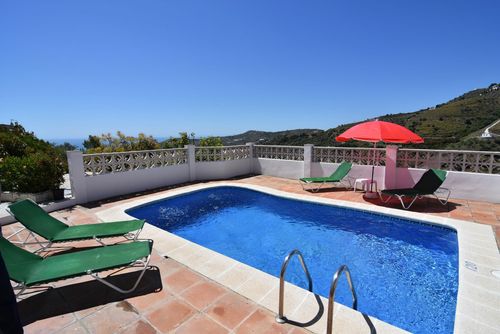 Frigiliana 037 Villa en Frigiliana, Costa del Sol, España  con piscina privada para 4 personas...