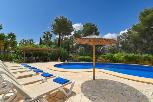 Ancali Beautiful and comfortable villa with private pool in Javea, Costa Blanca, Spain for 6 persons. The house is situated in a residential beach area and is 3 km from Cala de la Barraca, Javea beach....