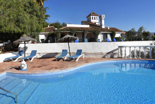 Nerja 002 Villa di Nerja, Costa del Sol, Spain  dengan kolam renang pribadi untuk 12 orang...