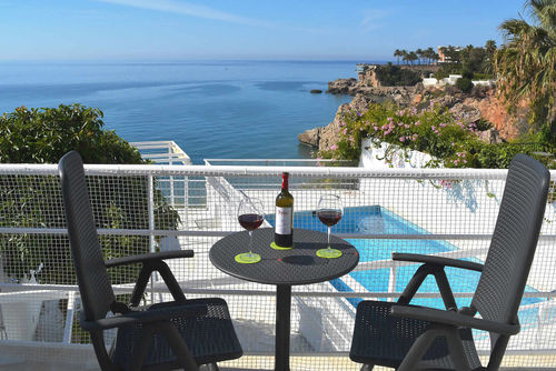 Nerja 058 Vacker och komfortabel villa  med privat bassäng i Nerja, Costa del Sol, Spanien för 7 personer...