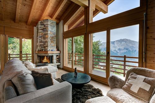 Chalet Kudu - Jacuzzi - Sauna - Views: La Tzoumaz, 4 Vallees, Schweiz. Bergblick, Essbereich im Freien, Whirlpool und Grill