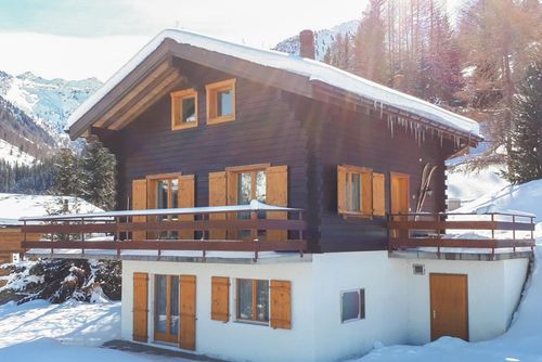 Chalet l'Ange Casa de férias agradavel e confortável em La Tzoumaz, 4 Vallees, Switzerland para 7 pessoas...