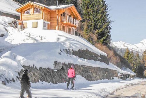 Chalet Ard Location de vacances à La Tzoumaz, 4 Vallees, Suisse pour 8 personnes...