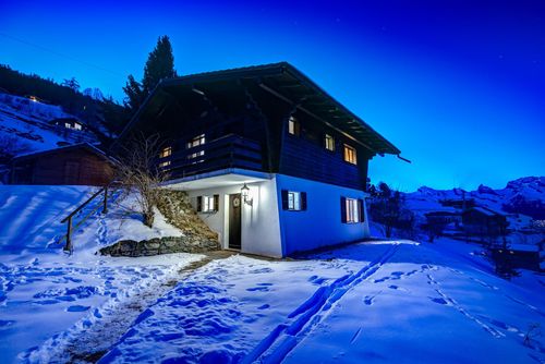 Chalet Par le Travers Rustikale und komfortable Ferienwohnung in La Tzoumaz, 4 Vallees, Schweiz für 8 Personen...