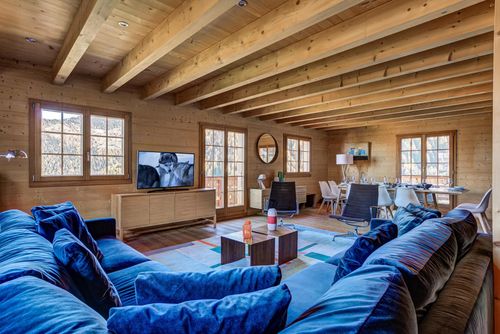 Chalet le Chapeau Grande location de vacances charmante à La Tzoumaz, 4 Vallees, Suisse pour 11 personnes...