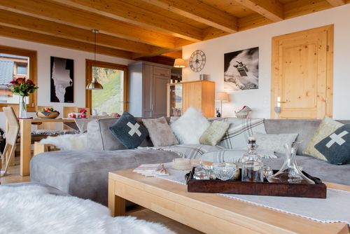 Chalet Petit Sapin Location de vacances charmante et de luxe à La Tzoumaz, 4 Vallees, Suisse pour 10 personnes...