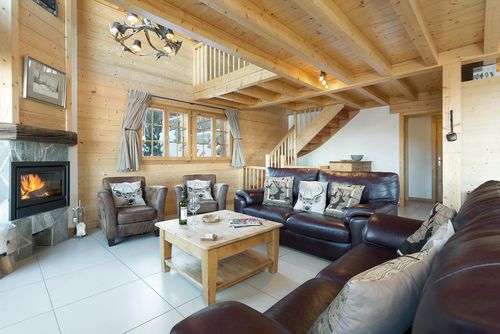 Chalet Chocolat - Jacuzzi Sauna Views Ski-In Ski-Out Beautiful and luxurious holiday house in La Tzoumaz, 4 Valleys, Switzerland for 10 persons. The house is situated in a mountainous area and within 50 m from the ski slope....