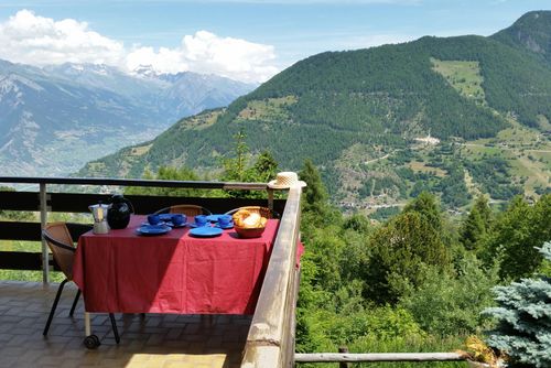 Appartement Arolles 704 Classic and comfortable apartment in La Tzoumaz, 4 Vallees, Switzerland for 4 persons...