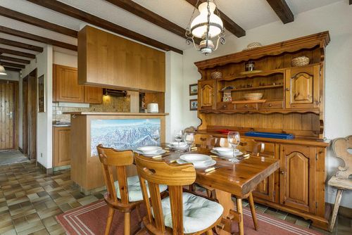 Appartement Arolles 704 Classic and comfortable apartment in La Tzoumaz, 4 Vallees, Switzerland for 4 persons...