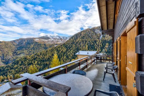 Chalet Claire de Soleil Casa de férias agradavel e romântica em La Tzoumaz, 4 Vallees, Switzerland para 8 pessoas...