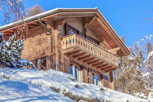 Chalet Clochette Location de vacances charmante et intime à La Tzoumaz, 4 Vallees, Suisse pour 8 personnes...