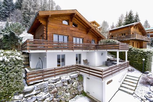 Chalet Coeur - Jacuzzi - Sauna - Views Schönes und komfortables Ferienhaus in La Tzoumaz, 4 Täler, Schweiz für 10 Personen. Das Haus befindet sich in einer gebirgigen Umgebung....