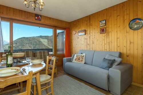 Appartement Richemont 124 Rustic and comfortable apartment in La Tzoumaz, 4 Vallees, Switzerland for 4 persons...