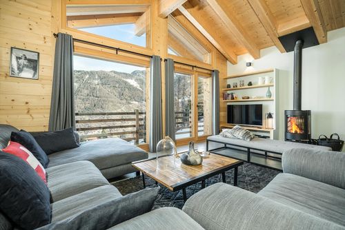 Chalet Kookaburra - Jacuzzi - Views Modern and cheerful holiday house in La Tzoumaz, 4 Vallees, Switzerland for 10 persons...