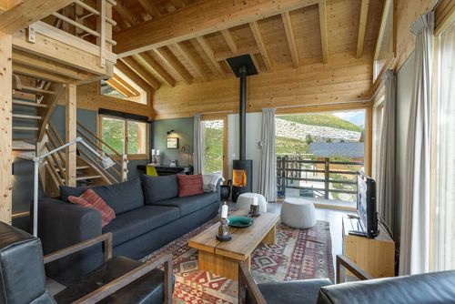 Chalet Inchalat Casa de férias maravilhosa e aconchegada em La Tzoumaz, 4 Vallees, Switzerland para 8 pessoas...