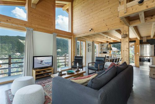 Chalet Inchalat Casa de férias maravilhosa e aconchegada em La Tzoumaz, 4 Vallees, Switzerland para 8 pessoas...