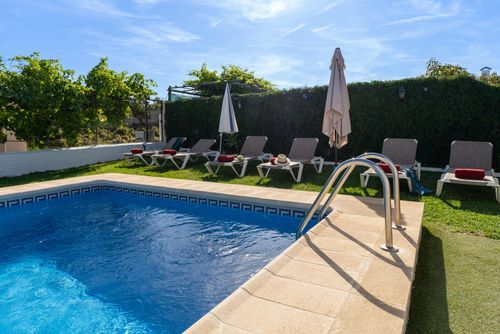 Nerja 010 Belle villa  avec piscine privée à Nerja, Costa del Sol, Espagne pour 6 personnes...