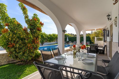 Nerja 010 Villa bonita  con piscina privada en Nerja, Costa del Sol, España para 6 personas...