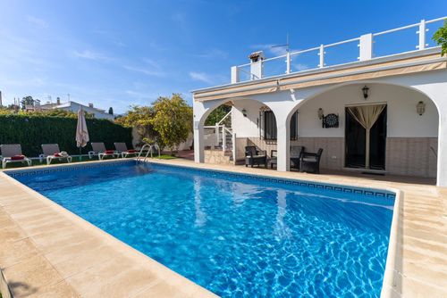 Nerja 010 Mooie villa  met privé zwembad in Nerja, Costa del Sol, Spanje voor 6 personen...