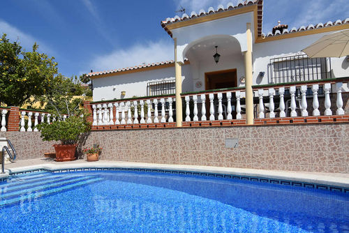 Nerja 021 Villa  con piscina privada en Nerja, Costa del Sol, España para 6 personas...