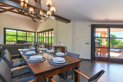 Daru Dunya Winter Large and romantic luxury villa in Denia, Costa Blanca, Spain with private pool for 8 people. The villa is situated in a hilly and residential area and close to restaurants and pubs....